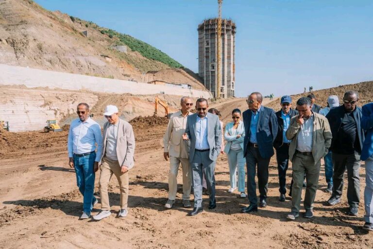 ጠቅላይ ሚንስትር አብይ አህመድ (ዶ/ር) የመገጭ ግድብና መስኖ ፕሮጀክት የግንባታ ሂደትን ጎበኙ